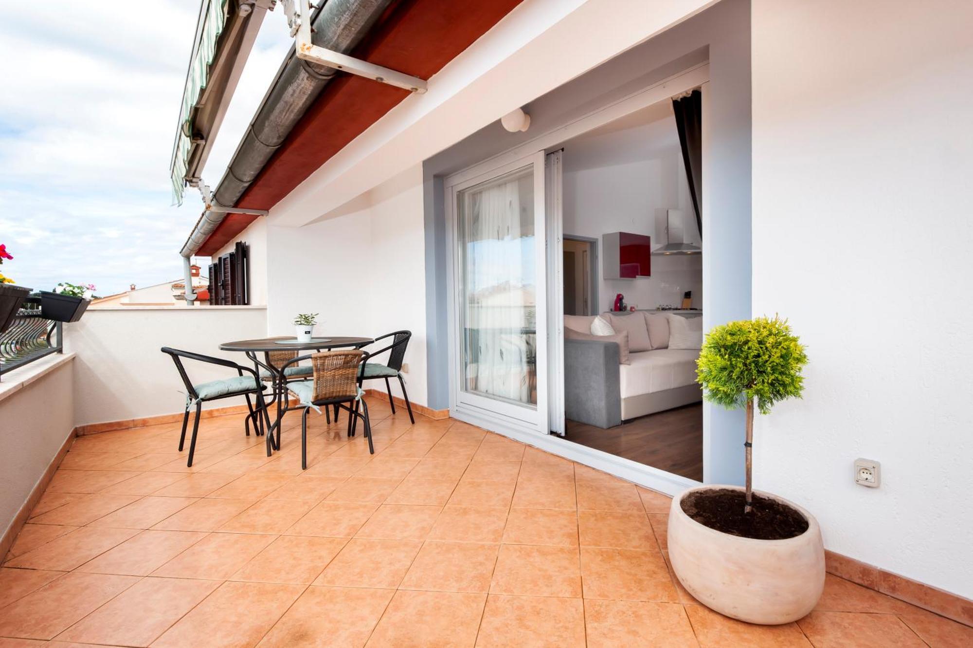 Mate & Mira Apartamento Rovinj Exterior foto