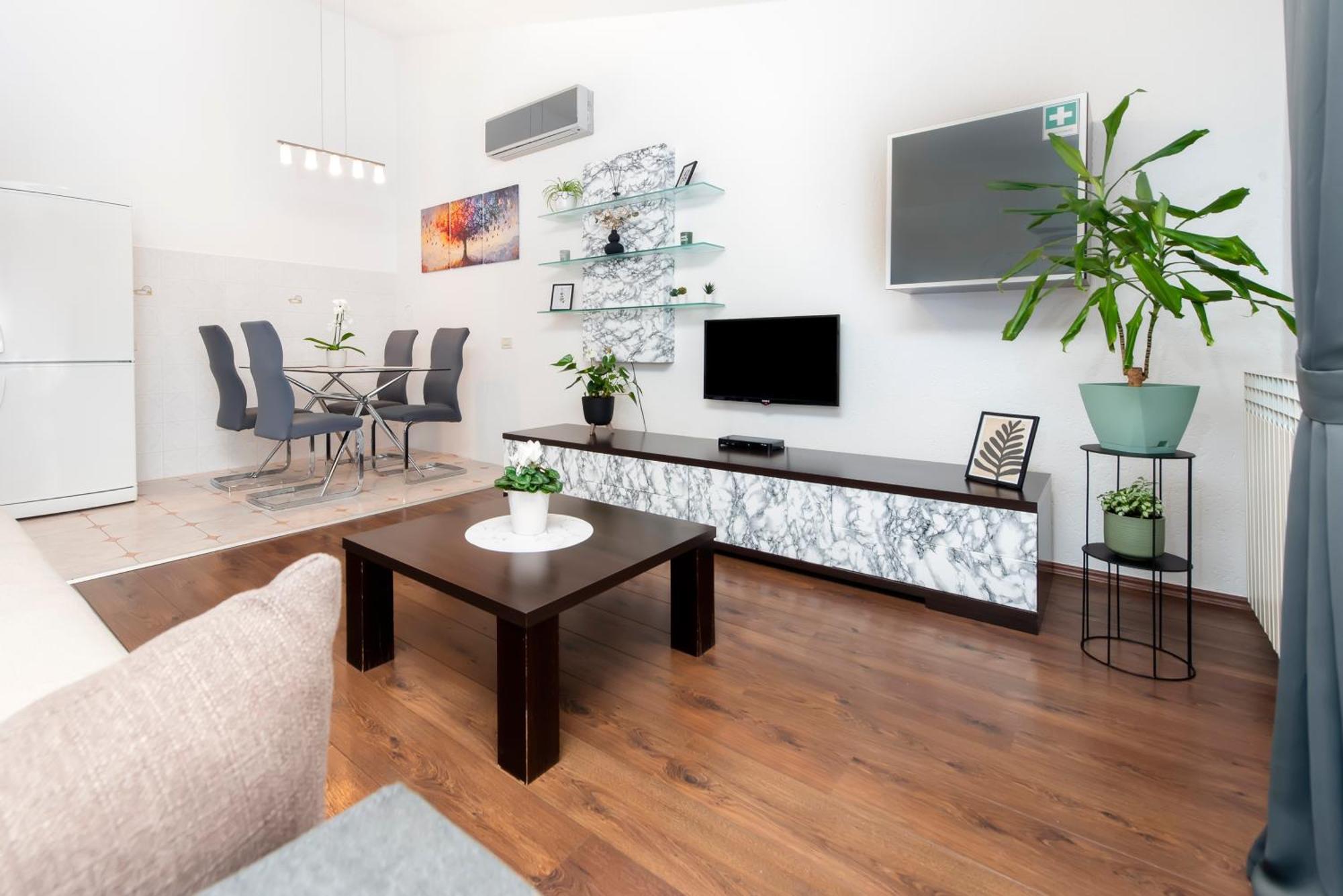 Mate & Mira Apartamento Rovinj Exterior foto