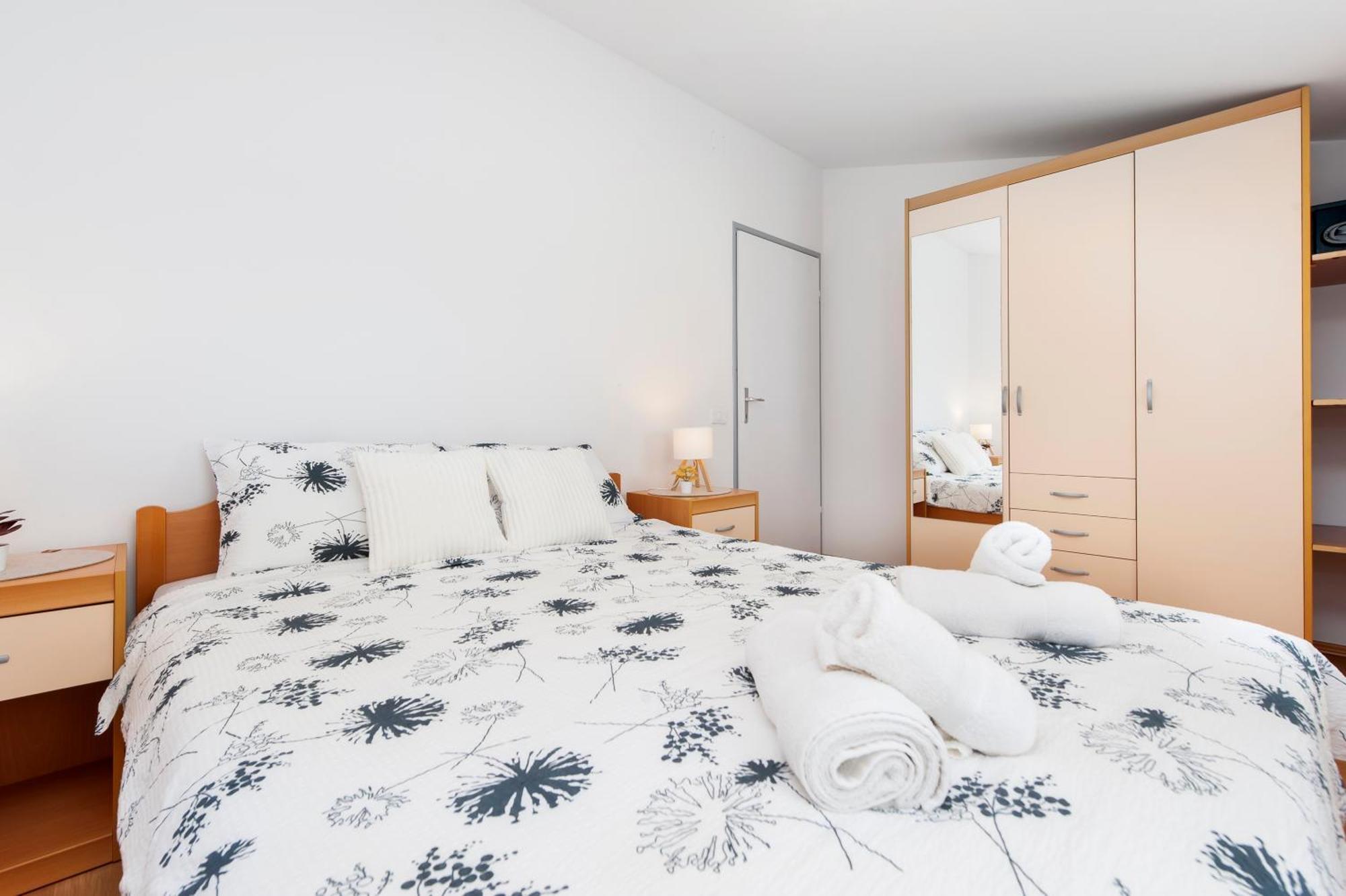 Mate & Mira Apartamento Rovinj Exterior foto